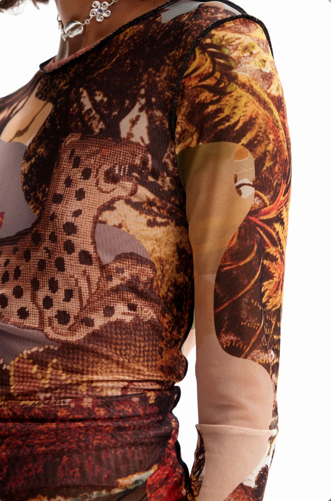 Slim tulle tapestry Top